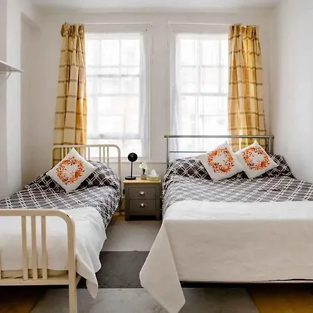 Homestay Near Tottenham Hotspur Stadium